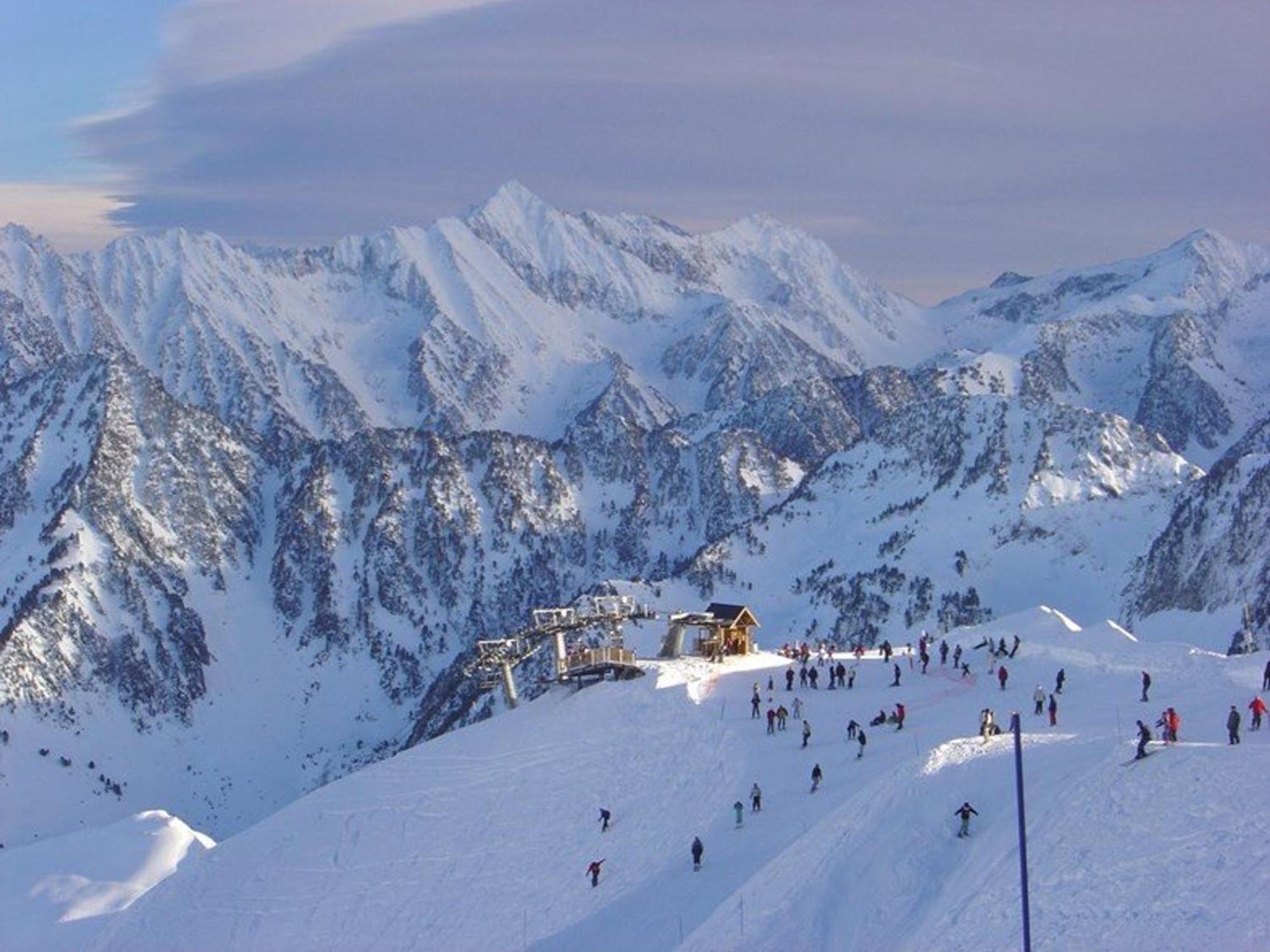 Maison Cauterets, 9 pièces, 15 personnes - FR-1-234-244 Extérieur photo